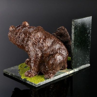 Сувенир "Хозяин леса", 10х15х10 см, змеевик, гипс, минералы