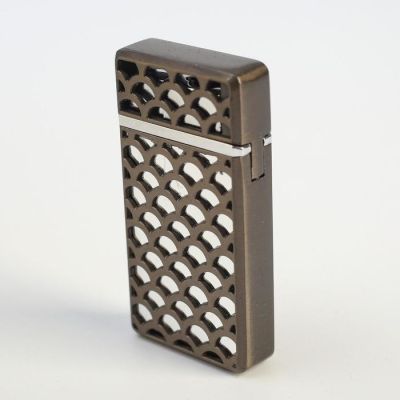 Зажигалка газовая в сеточку в картонной коробке, микс, 3х6 см