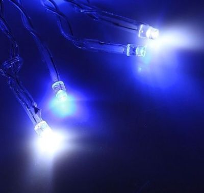 Гирлянда уличная "Бахрома" (Ш:4 м, В:0,6 м, нить силикон, эффект мерцания, сине-белая)