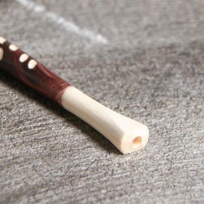 Мудштук деревянный резной, 10 см, d=5 мм