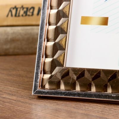 Фоторамка пластик 15х20 см "Бронзовые 3D треугольники с серебр.полосой" 23,8х18,8х1,3 см