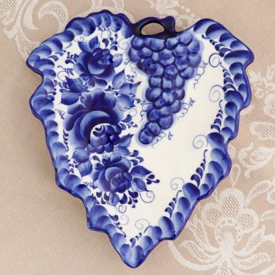 Блюдо «Виноградный лист», 22×19×3,5, гжель