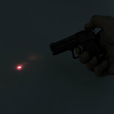 Зажигалка газовая "Desert eagle" с лазерной указкой, коричневый 6х9 см