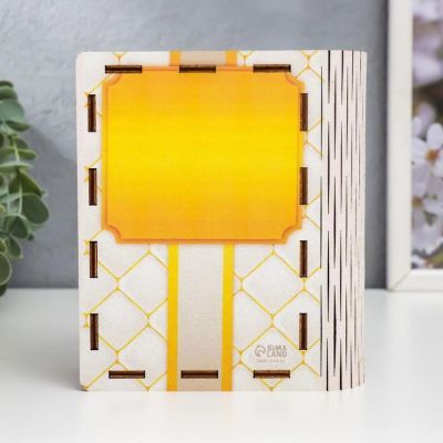 Шкатулка-книга "8 марта. Золото" 14 см