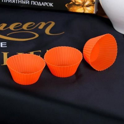 Набор Queen of the kitchen (кухонный фартук и формы для выпечки)