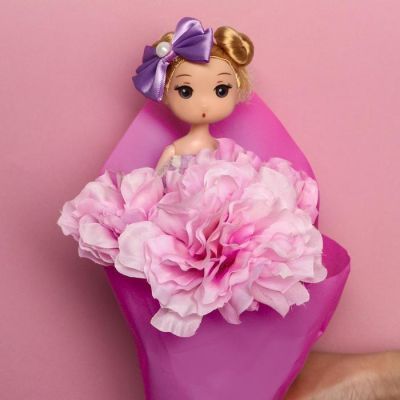 Букет с игрушкой «Кукла Элли»