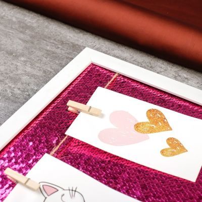 Фоторамка пластик на 2 фото до 10х15 см "Пайетки фуксия" 23х28 см