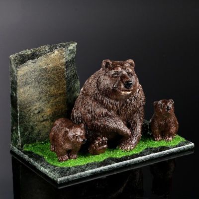 Сувенир "Хозяин леса", 10х15х10 см, змеевик, гипс, минералы