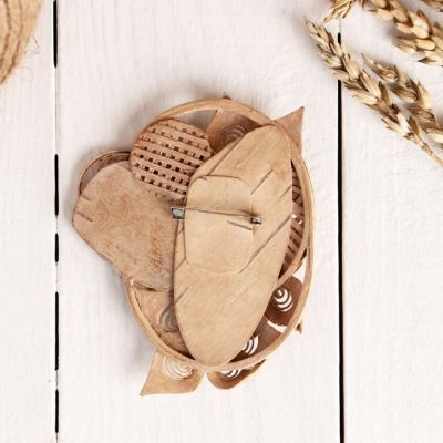 Брошь «Узоры»,черная яшма, зеленый празем, береста