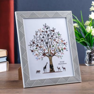 Фоторамка пластик 20х25 см "Полосатые треугольники" 29х24 см