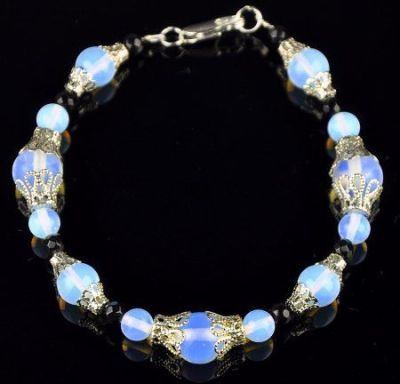 Браслет Лунный камень, хрусталь " Анна" арт.КР-091