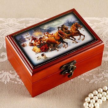 Шкатулка «Тройка Коричневая», 13х9 см
