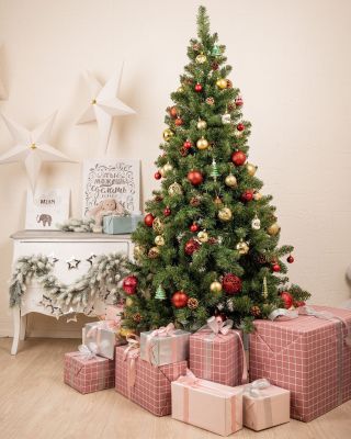 Ель искусственная зеленая с шишками №13 (ПВХ, высота 210 см)