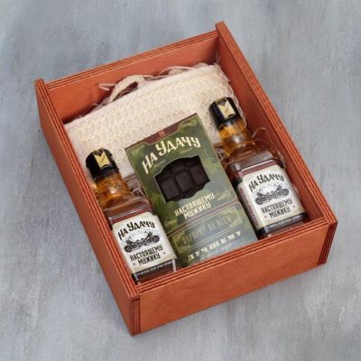 Подарочный набор "Настоящий мужик" гель для душа, шампунь виски, мыло, мочалка