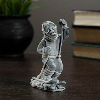 Сувенир "Горнолыжник" 10см