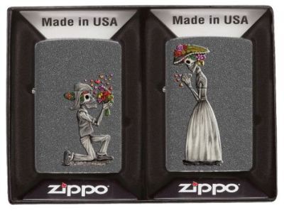 Набор из двух зажигалок Zippo  28 987 "Влюбленные зомби"