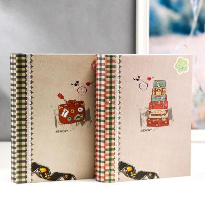 Фотоальбом на 100 фото 10х15 см "Чемоданы" в коробке МИКС 25,5х20,5х5,5см