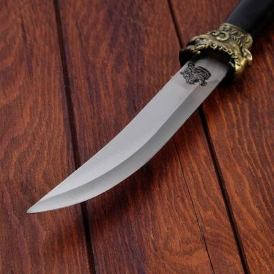 Кинжал, на ножнах мифическое чудище, под старое зол, рукоять черн, 40см