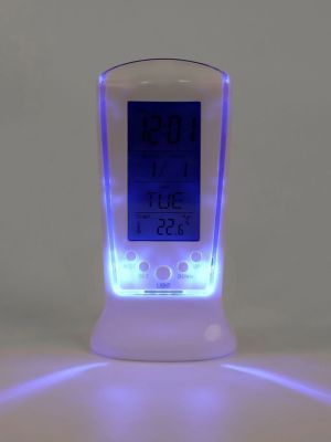 Электронная метеостанция с подсветкой: часы, термометр, календарь, будильник (7x5x13см)