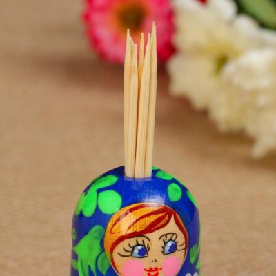 Подставка под зубочистки Девочки "Бабуле" , 6 х3.8 см, ручная роспись