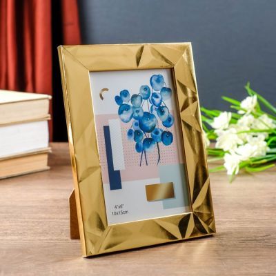 Фоторамка пластик 10х15 см "3D грани на золоте" 19х14х1 см