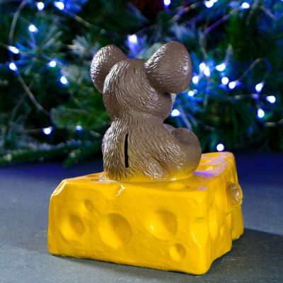 Копилка "Мышка в сыре" коричневая 19х15х20см