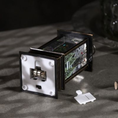 Светодиодная фигура «Ёлка в фонаре» 5 × 12 × 5 см, пластик, блёстки, батарейки AG13х3, свечение тёплое белое