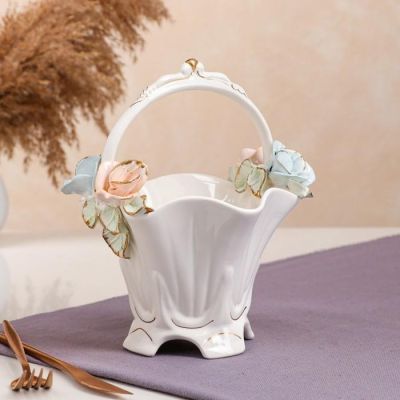 Конфетница "Подарочная", белая, цветная лепка, 22 см, микс