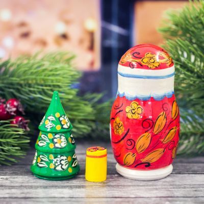 Матрёшка 3-х кукольная «Дед Мороз с ёлкой»