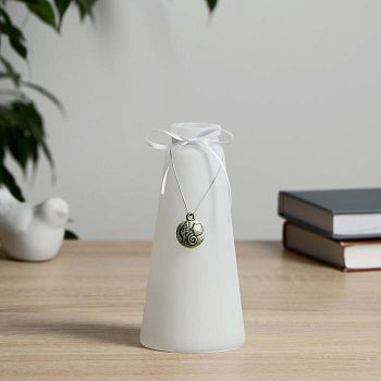 Ваза "Волшебные мгновения" белый  d-3,5см 7,5(дно)х15см