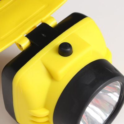 Фонарь налобный, 7 х7 см, 3 АА