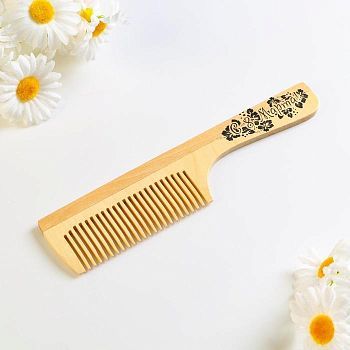 Расческа деревянная "8 марта"