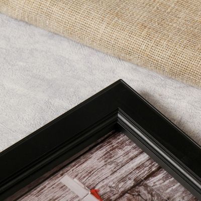 Фоторамка пластик на 5 фото 10х10, 10х15 см свет 8 диодов "И" чёрная 45х35,5 см