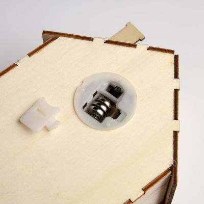 Светодиодная фигура «Зелёная хижина» 12 × 18 × 5.5 см, дерево, батарейки LR1130х3, свечение тёплое белое