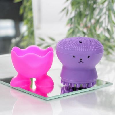 Щёточка для лица на подставке Stay beautiful, 7,2 х 5,5 см