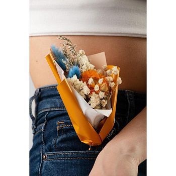 Мини букет «Самой яркой», 8 × 14 см