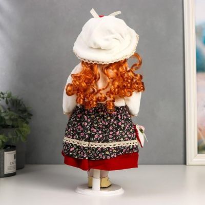 Кукла коллекционная керамика "Женечка в цветочной юбке, и белом жакете" 40 см