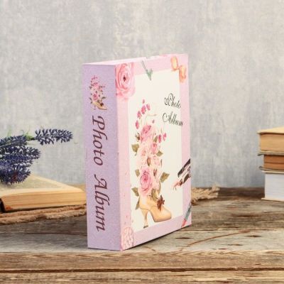 Фотоальбом на 80 фото 10х15 см "Цветы и обувь" в коробке, блёстки МИКС 23х19х5 см