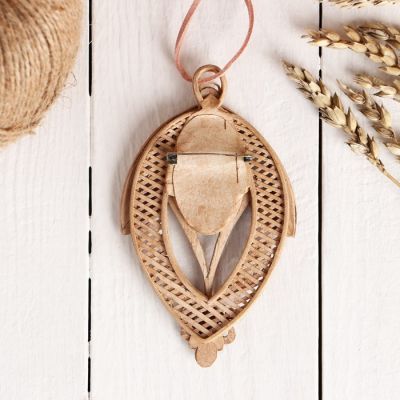 Брошь «Лист»,яшма, береста