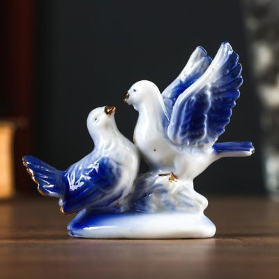 Сувенир керамика "2 голубка с розой, синие" со стразами 6,7х9,2х3 см