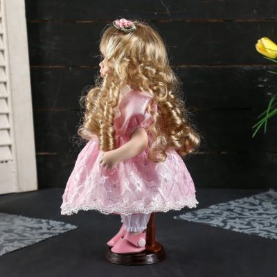 Кукла коллекционная керамика "Валечка в розовом платье с кружевом" 30 см