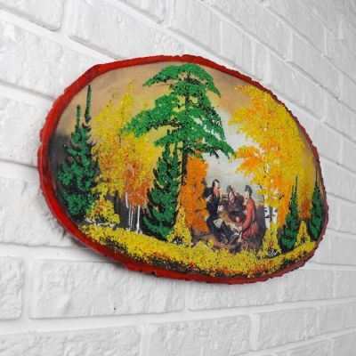 Панно на спиле "Охотники на привале", 60 см, каменная крошка, горизонтальное