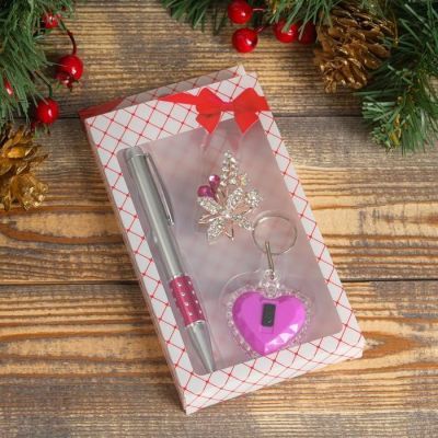 Набор подарочный 3в1 (ручка, заколка, брелок-сердечко)