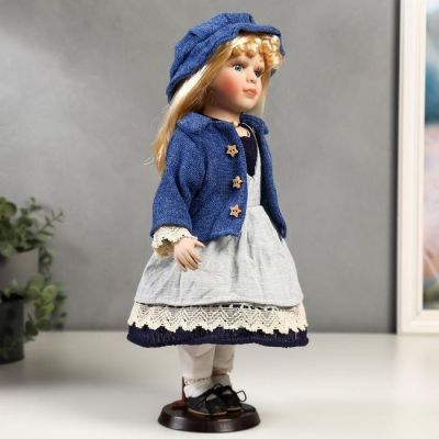 Кукла коллекционная керамика "Мариша в сарафане и синей кофточке" 40 см