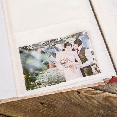 Фотоальбом на 200 фото 13х18 см "Девочка с мишкой в лесу" в коробке МИКС 29,5х23,5х5,5 см