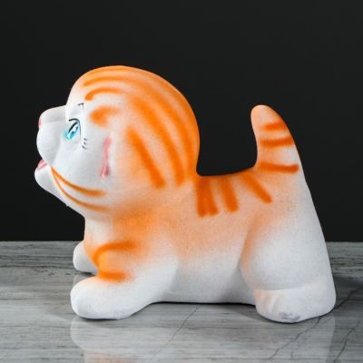 Копилка "Котик на подушке", бело-оранжевый цвет, 13 см