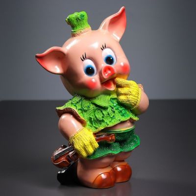 Копилка "Хрюша со скрипкой" 19х10х30см, МИКС