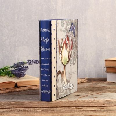 Фотоальбом на 200 фото 13х18 см "Бутон и бабочка" в коробке, зол.обвод МИКС 29,5х23,5х5,5 см