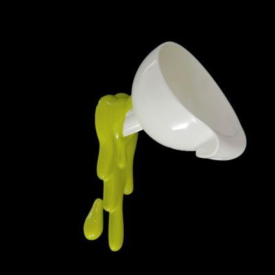 Вешалка "Воронка с зеленой краской"