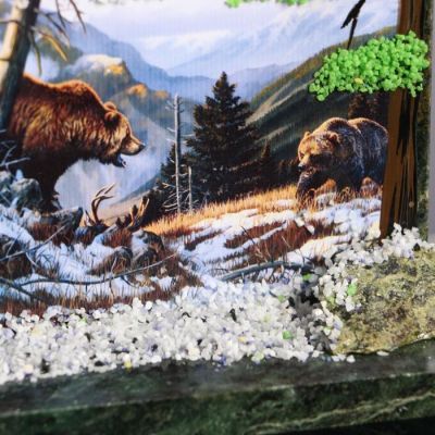 Сувенир-скол "Медведи", змеевик, каменная крошка